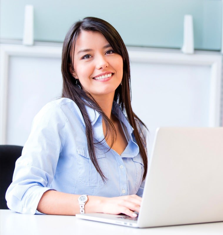 office-2 smiling woman laptop