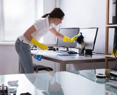 cleaning computer monitor